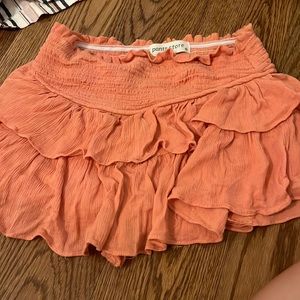 pants store ruffled skirt